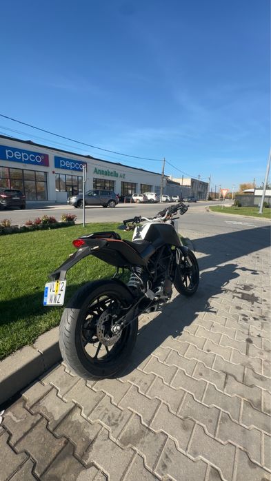 KTM DUKE 125, din 2011