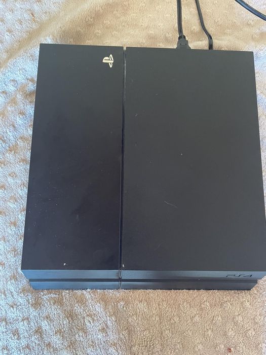 Playstation 4 с джойстик