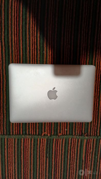 MacBook pro apple