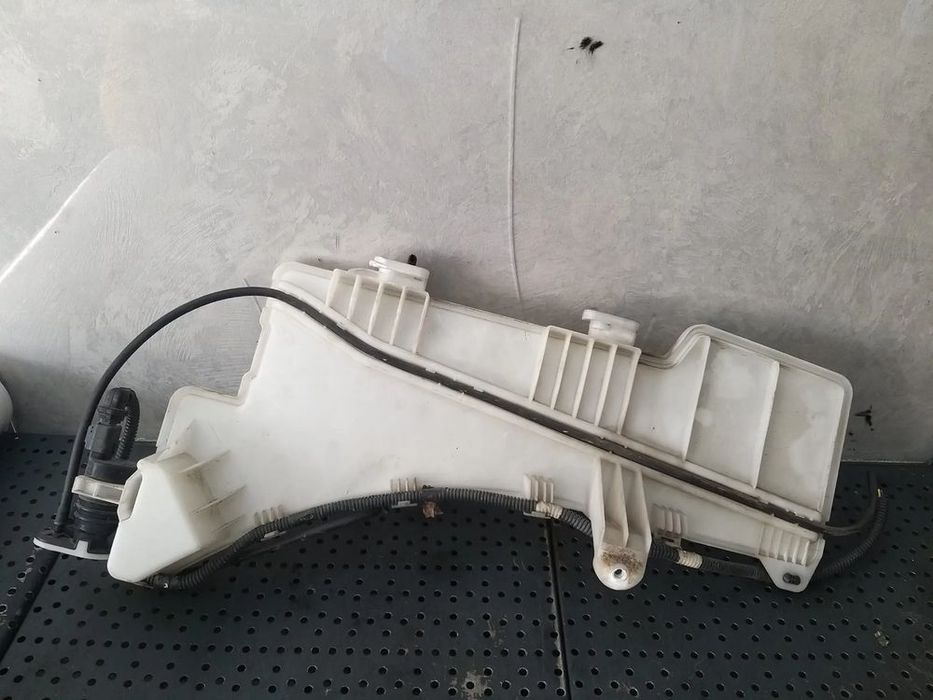 Vas lichid parbriz peugeot 3008 2 9826400780 9810819180
