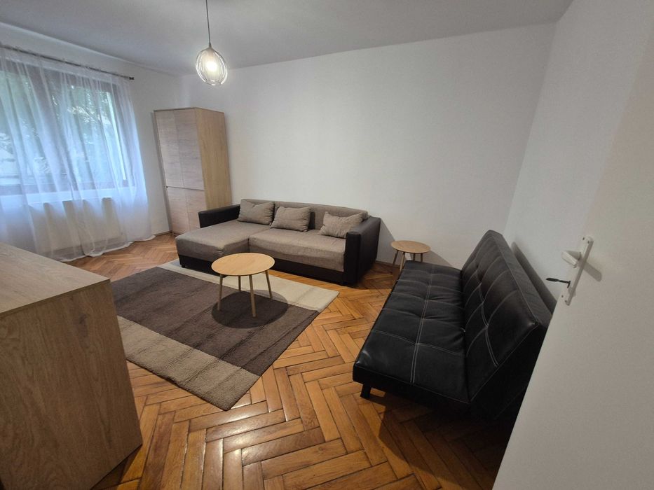 De inchiriat apartament 3 camere Tudor