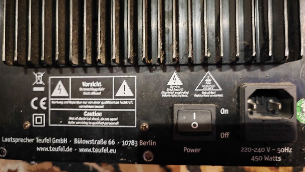 difuzor subwoofer Teufel +/- amplificare și traf toroidal