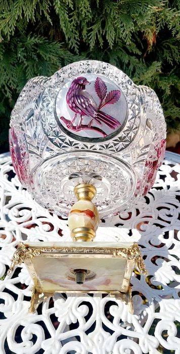 Fructieră din cristal masiv.