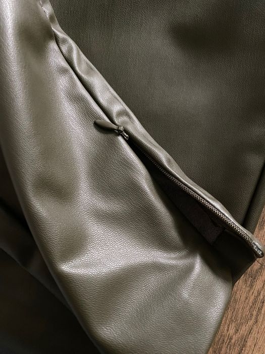 Pantaloni pt. femei, Zara