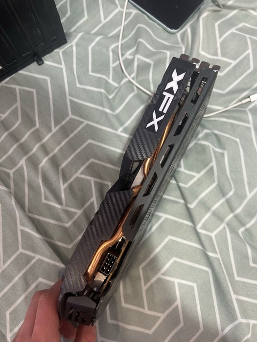 Vand placa video rx580 de 8 gb