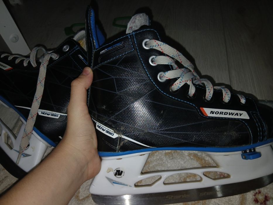 Продам каньки Город Уральск 34-37размер