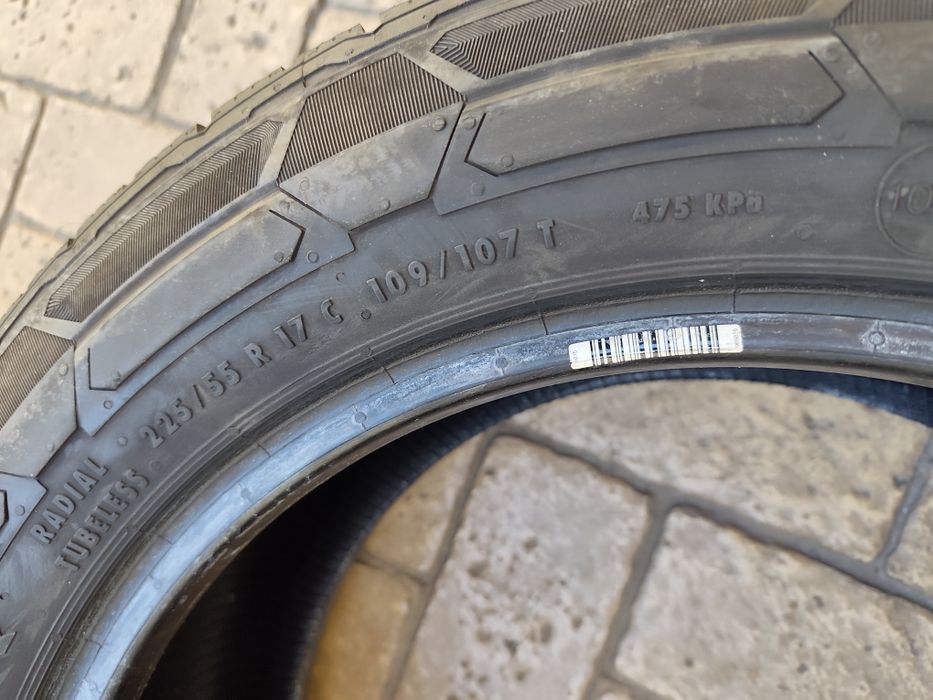 Зимни гуми Continental 225/55R17C dot2023  225/55/17