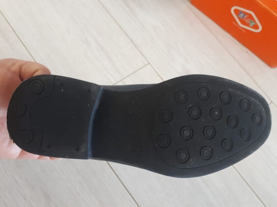 Туфли школьные  для мальчика  28 размер