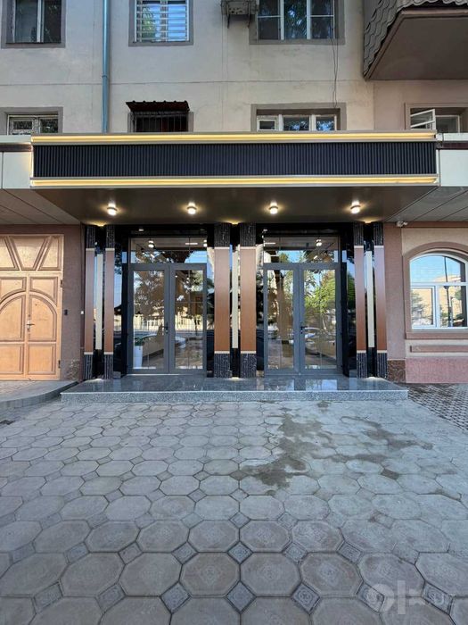 Продажа помещения вдоль дороги с арендатором 80м2 Ор-р Шота Руставели