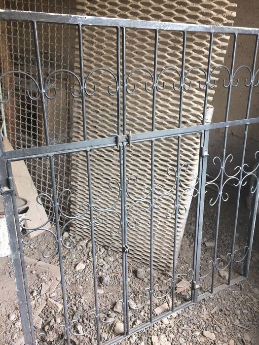 Продаются решётки,внутренние , открывающиеся (2 шт)