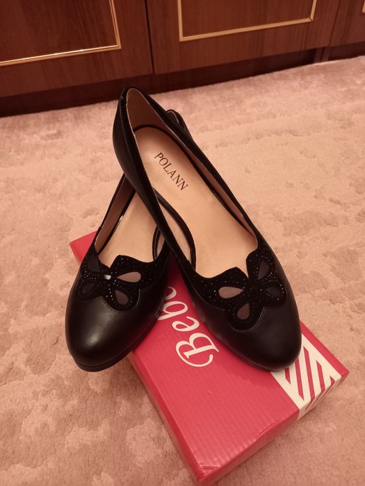 Продам туфли новые кожаные