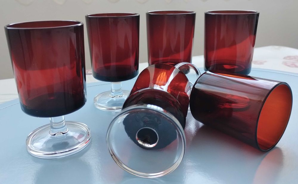 Сервизи за алкохол - винтидж (6 чаши и гарафа с конник)