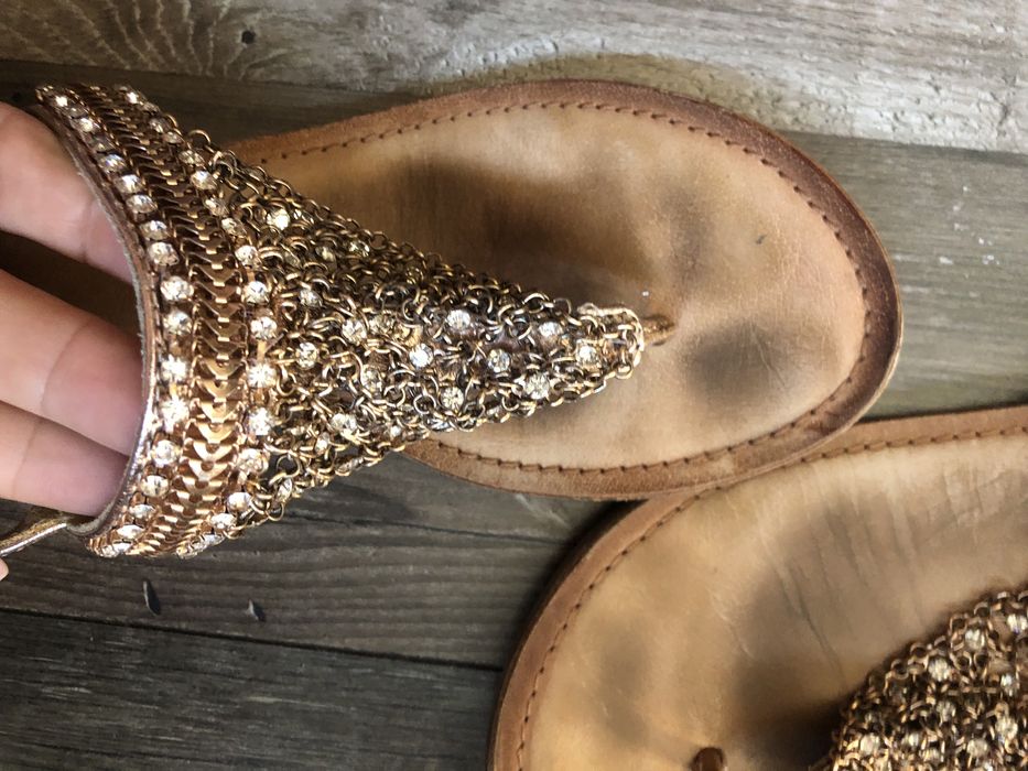 Дамски сандали с камъни