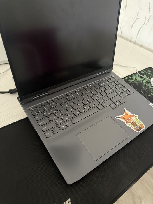 Lenovo LOQ 16APH8