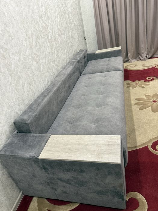 Диван б/у Алмалинский район, 3,5 м, самовывоз