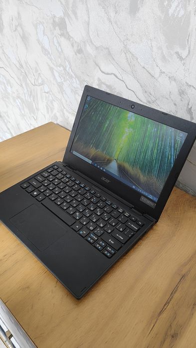 Нетбук Acer TravelMate B118