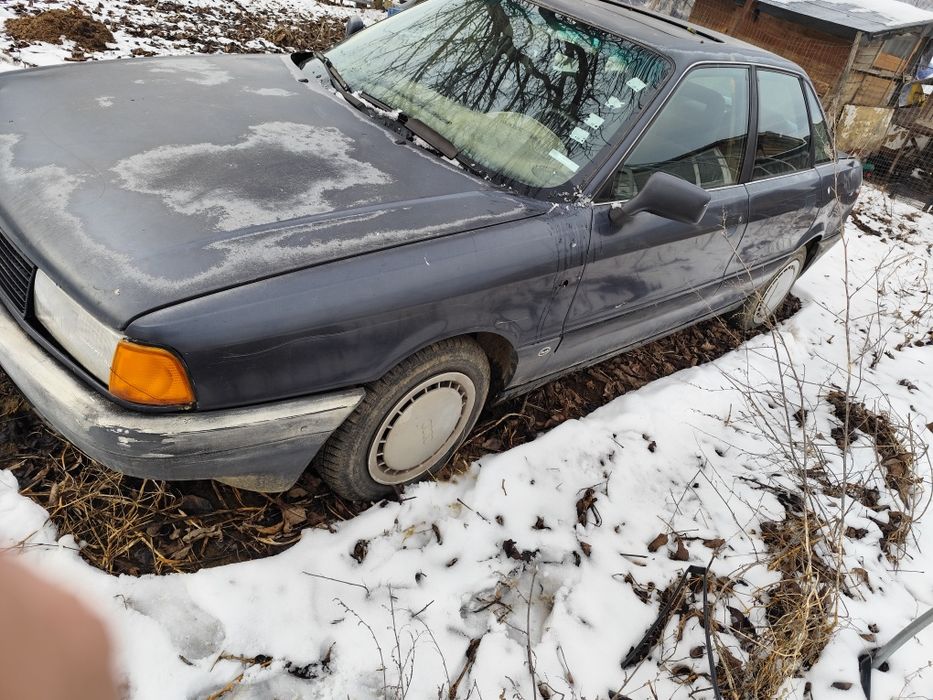 Продавам Ауди 80