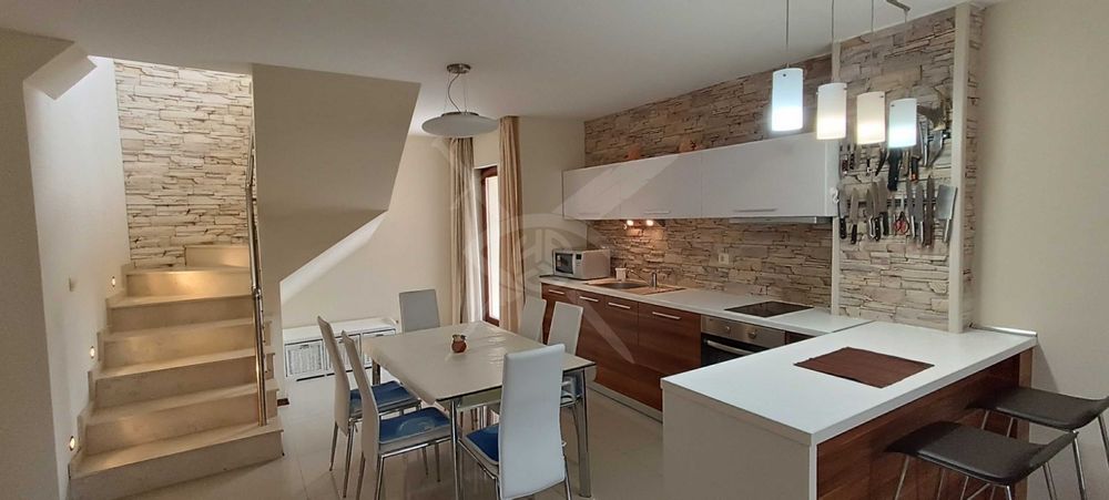 Продава се Мезонет в к.к. Златни пясъци - 200 кв.м за 1475 €/кв.м - Снимка #1