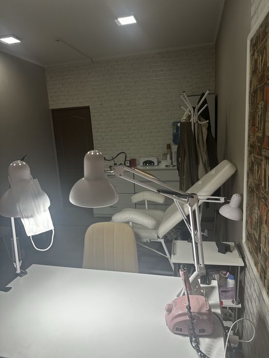 Продаю кабинет маникюра