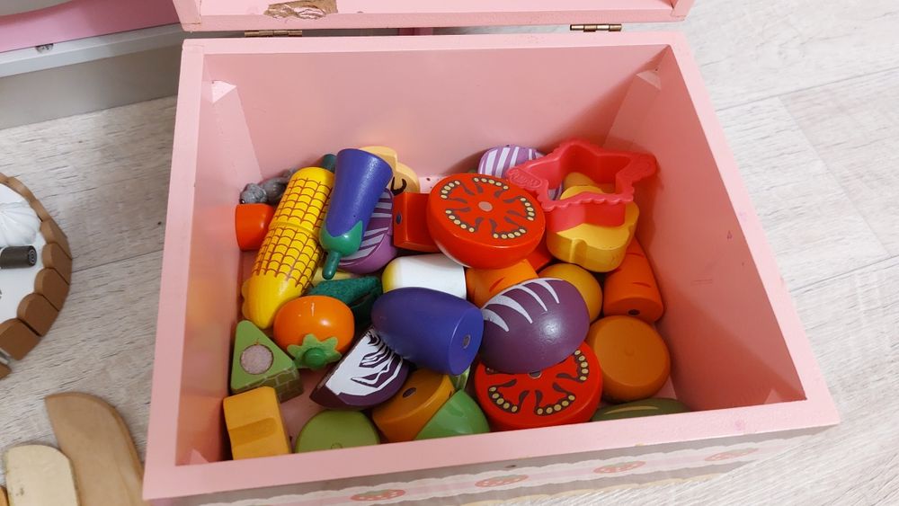 Продам детскую кухню