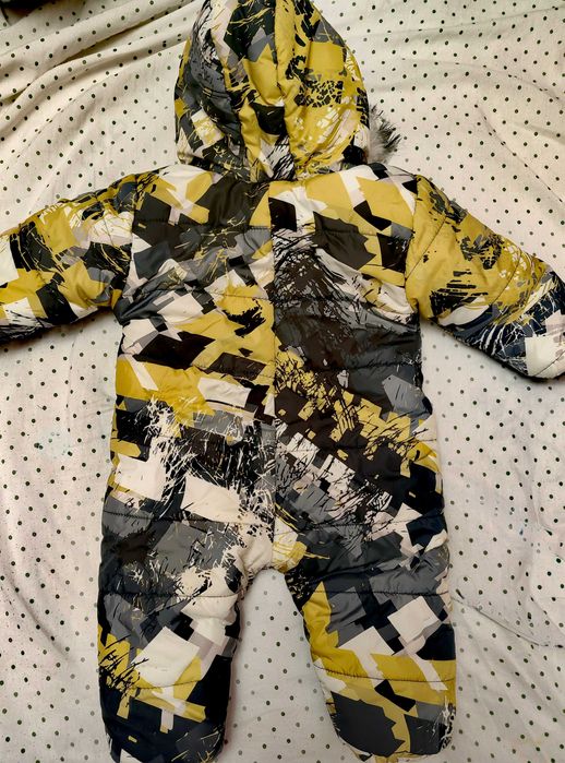 Топъл ескимос / космонавт, ботушки и ръкавички р-р 62-68