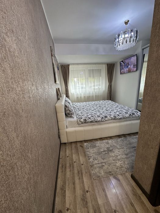 Vand ap cu 4 camere , particular, fara agentii.