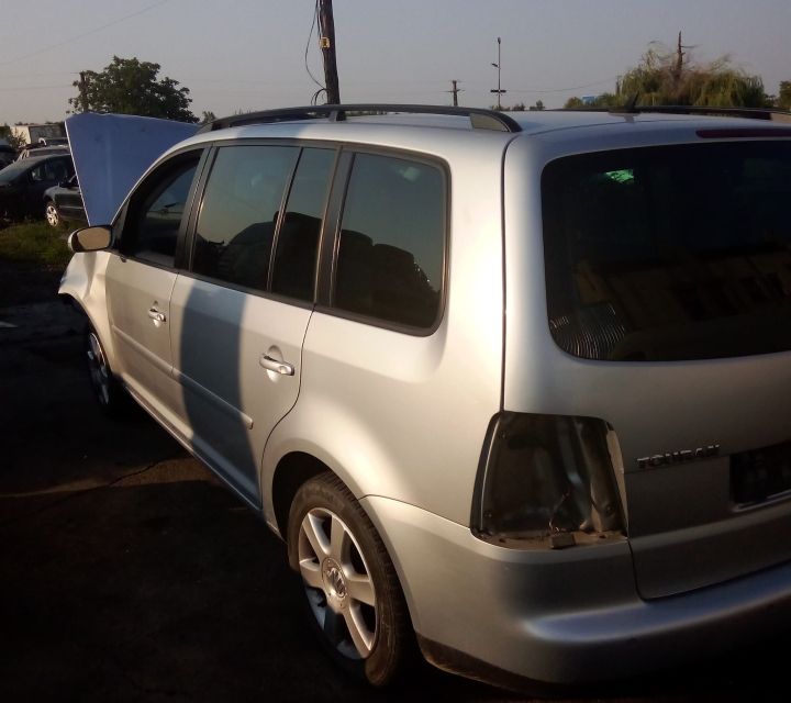 Filtru combustibil 1K0127400E Volkswagen VW Touran prima generatie (f