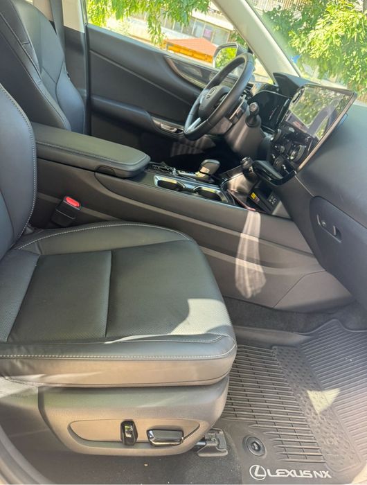 Lexus NX 350h 2023 г