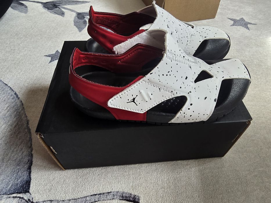 Детски сандали Jordan