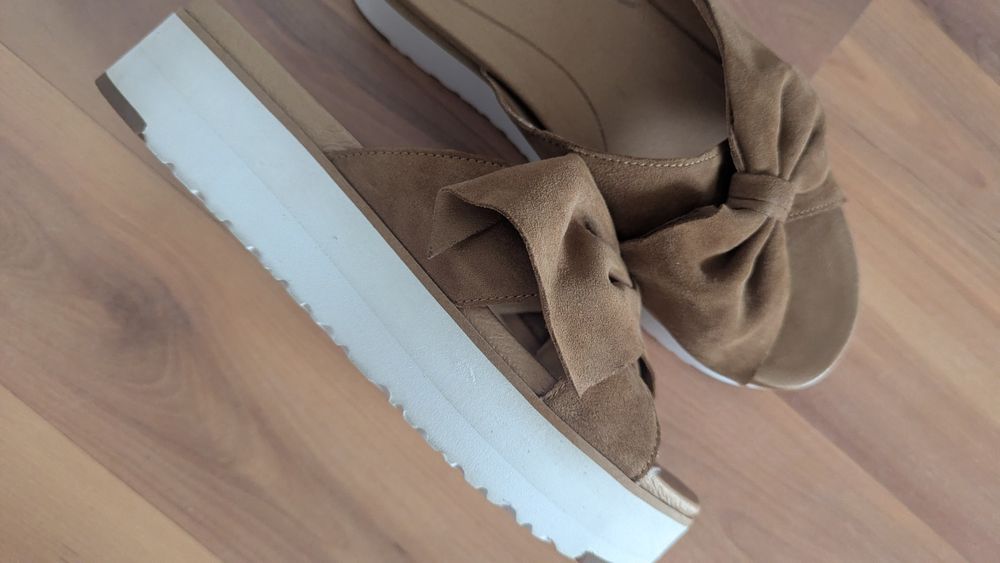 Дамски платформи UGG от естествена кожа