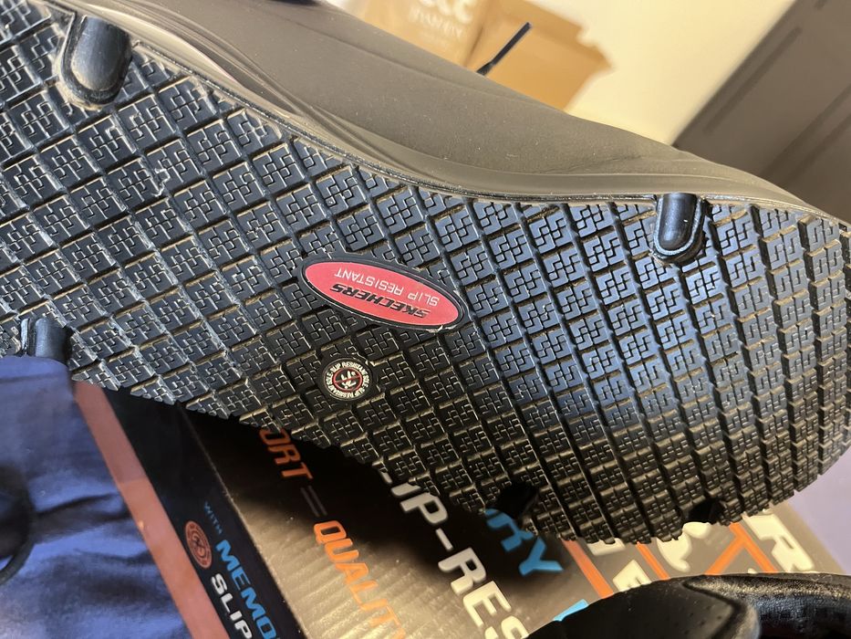 skechers air cooled relaxed fit memory foam