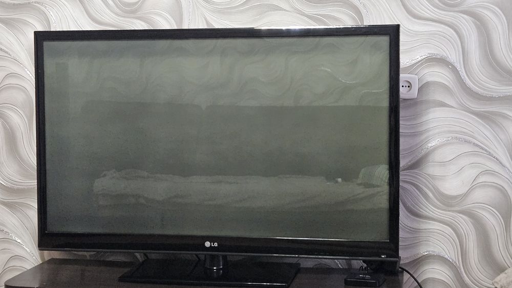 Продам плазменный телевизор LG бу