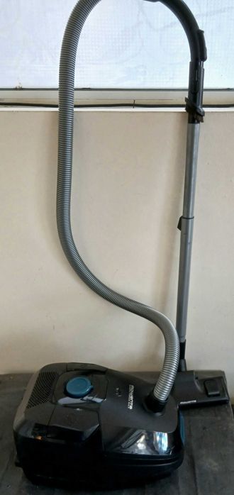Прахосмукачка ROWENTA 900W