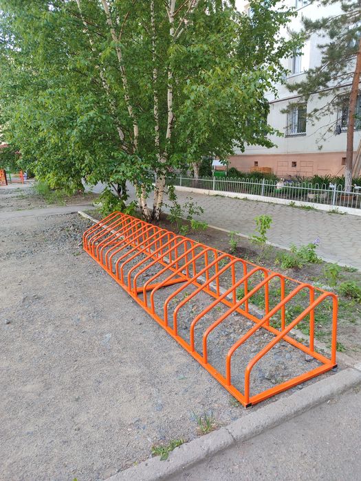 Велопарковки.     .