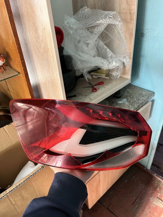 Задняя левая фара монза оригинал