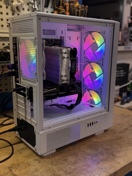 PC Gaming RX 7600 8GB (RTX 4060) | i5 10400f | 16GB | 500gb SSD