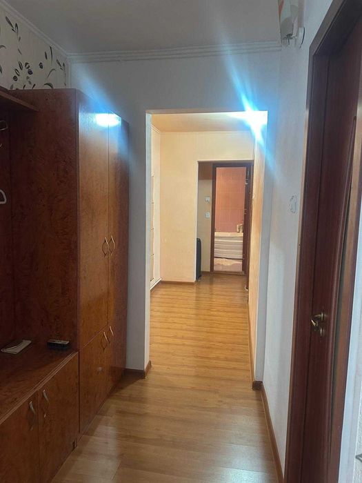 Vând apartament 3 camere, 68,82 mp utili, Găești, str. Cuza Vodă (fostă Nicolae Titulescu)