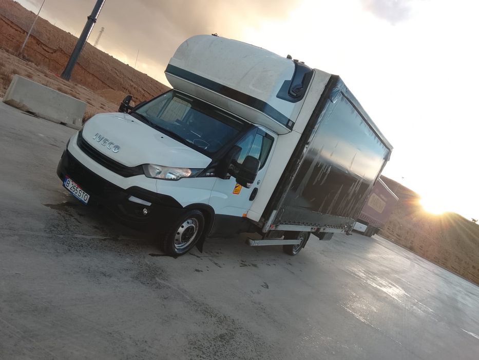 3 Iveco daily + 1 Fiat ducato - 8 pal, 12 pal , 14 pal , latime 245