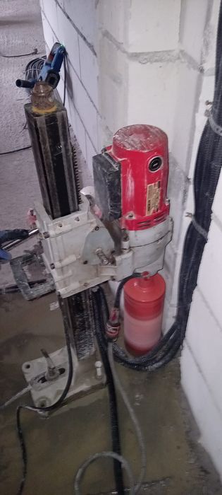 Carotare beton gaura hota