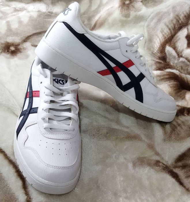 Новые кожаные кроссовки ASICS, размер 43