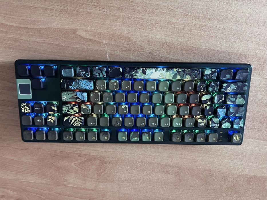Tastatura mecanica QwertyKey k80 Leaf Verde