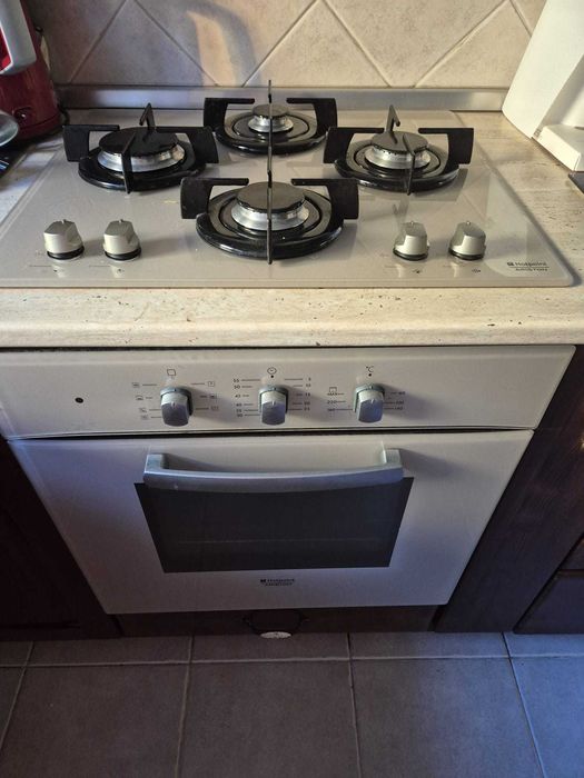 Cuptor electric si Plita pe gaz