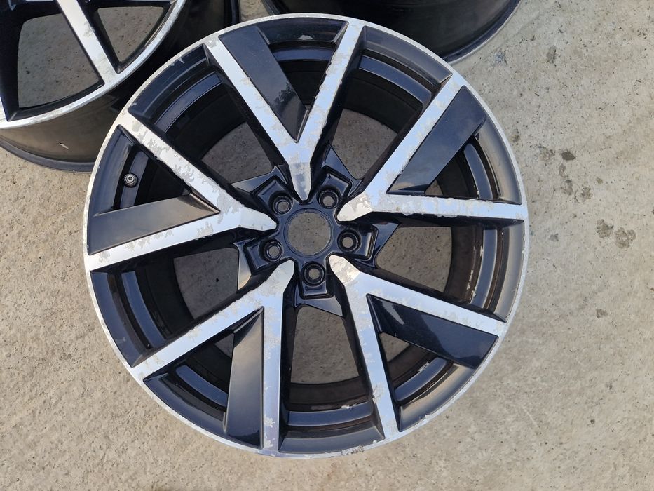 O janta aliaj aluminiu Volkswagen Touareg 3 III CR7 20 9J et 33 760601025Q