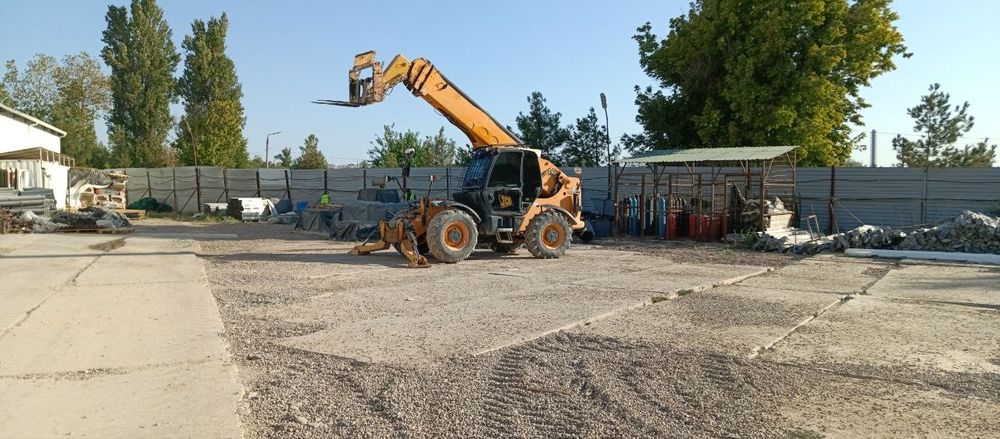 Услуга телескопический погрузчик 17метр 4тн