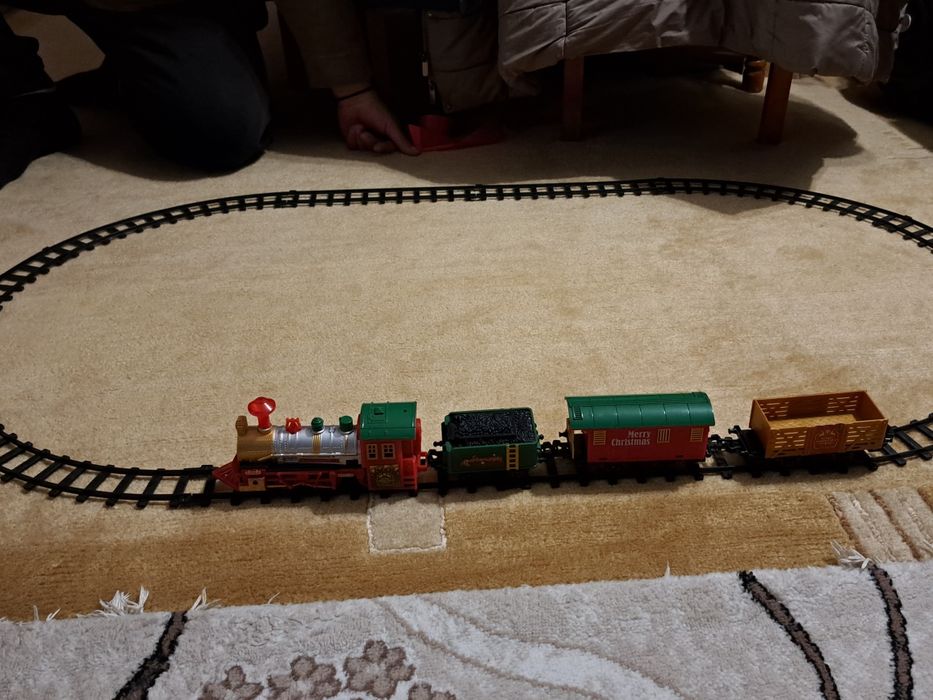 Trenuleț cu sina, funcționare perfecta, pe baterii