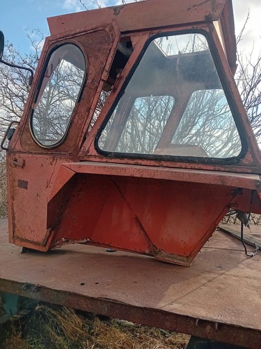 Cabina de tractor U650