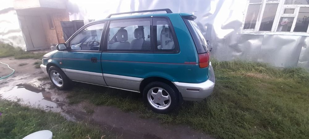 Метсубиси спейс ранер 1991 года