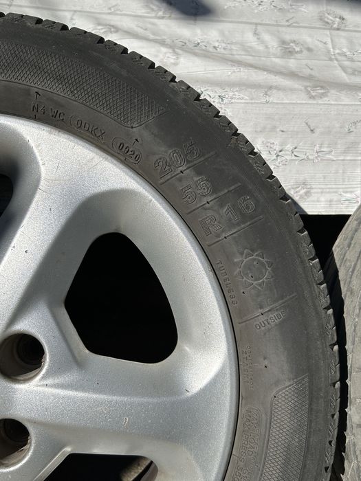 Гуми  с  джанти.