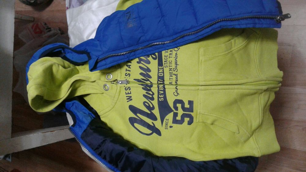 Детский жилет с толстовкой