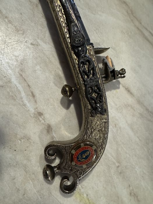 Декоративен старинен пистолет – испанска реплика